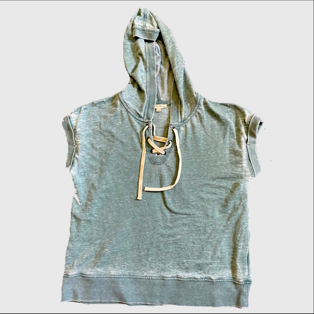 Jane and Delancey brand, Size L, green lace up shirt